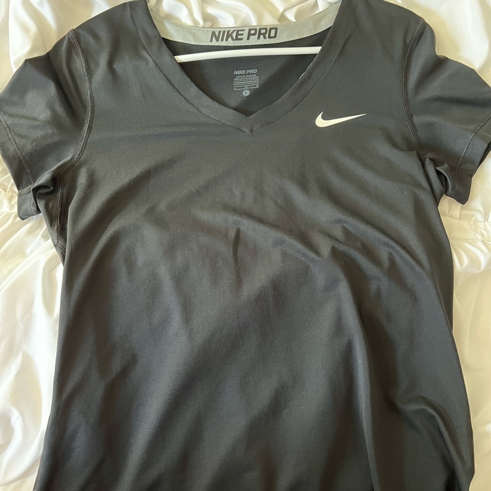 Nike tee